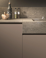 Lemari Dapur Kayu Oak Melamin RTA Modern Eropa Buatan Vietnam Kustomisasi Proyek JY dengan Meja Dapur Kuarsa/Granit dan Rangka Logam