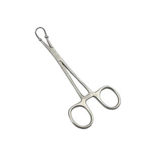 Pince à serviettes Backhaus de qualité supérieure, 5,5 pouces, en acier inoxydable, avec verrouillage à cliquet, pour usage médical hospitalier - Product Image 3