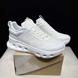 Cloudnova X, Zapatillas Deportivas de Malla para Hombre y Mujer, Diseño Universal de Caña Baja, Antideslizantes, Cómodas y Ligeras - Product Image 1