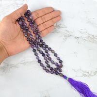 Vente en gros de perles de mala en améthyste naturelle 108 personnalisées collier en cristal de 8mm produits spirituels de méditation pour la fabrication de bijoux en astrologie