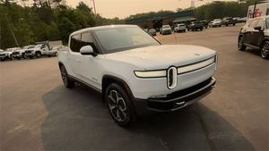 UNA FANTÁSTICA CAMIONETA USADA 2024 R-1-T DE 1 VELOCIDAD, LISTA PARA USO ELÉCTRICO, EN VENTA - Product Image 5