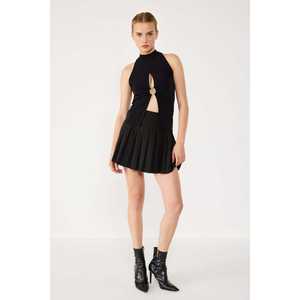 Blusa con cuello halter y detalle de escote bajo - Product Image 3