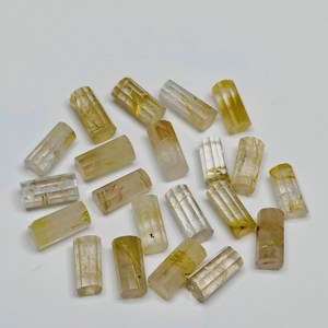 Texture étonnante forme unique 100% naturel rutile doré forme de tuyau à facettes pierre précieuse en vrac prêt à expédier prix de gros pierre précieuse - Product Image 4