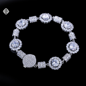 Bracelet Tennis Hiphop de Luxe pour Hommes et Femmes en Alliage, Serti de Moissanite, Aspect Diamant Fleur, Bijoux de Rappeur Plaqué Or pour Soirée - Product Image 1