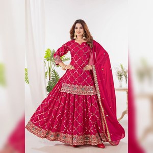 Ensemble Sharara Gharara Kurti indien moderne brodé, tissu Georgette, séchage rapide, toutes saisons, pour fêtes pakistanaises - Product Image 1