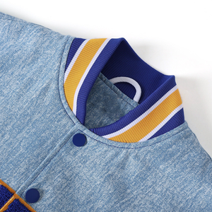 เสื้อแจ็คเก็ตวอร์ซิตี้บอมเบอร์ผ้าขนสัตว์ A&T แบบสั่งทำพิเศษ ปักลายด้านนอก ปิดด้วยซิป กันน้ำ กันลม สำหรับฤดูใบไม้ผลิ - Product Image 3