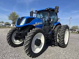Tracteur d'occasion NEW HOL LAND T7.230 2019, 225 ch, 4 roues motrices, bleu - Product Image 4