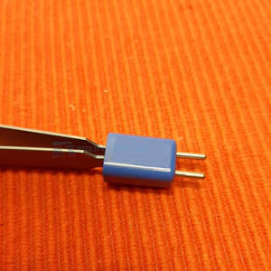 คีมหนีบไฟฟ้าทำจากสเตนเลสสตีลคุณภาพสูงมาใหม่ที่จับสบายทนทานเครื่องมือผ่าตัดพื้นฐาน - Product Image 5