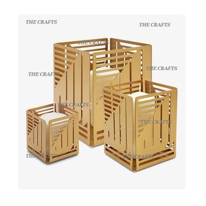 Bougeoir de deux tailles différentes avec cheminée en verre en fer noir et or bougeoir à vendre - Product Image 6