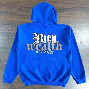 เสื้อฮู้ดผ้าฝ้ายโพลีเอสเตอร์ออกแบบได้ตามต้องการสำหรับผู้ชายและผู้หญิงวิ่งออกกำลังกายผ้าฟลีซปักซิลค์สกรีนลาย XS ไซส์กระเป๋า - Product Image 2