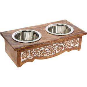 Cuencos de comida para mascotas de madera de doble comedor elevado lavado blanco Comederos para gatos y perros con diseño grabado - Product Image 1