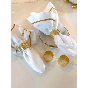 Anillo de acero inoxidable con plataforma dorada, decoración de alta gama para banquete de boda, servilletas, Decoración de mesa chapada en oro - Product Image 1