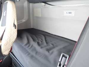 Camion tracteur Volvo Globetrotter 6X4 Diesel Euro 6, transmission manuelle, direction à gauche, boîte de vitesses 12 vitesses, 450 CV, neuf, logistique transfrontalière - Product Image 5