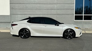Toyota Camry XSE 2020, Motor de 2.5L y 4 Cilindros, Automático, Sedán de 5 Asientos - Product Image 3