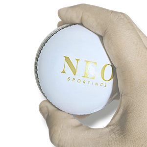 Ballons de cricket Mahaplay de qualité supérieure, en cuir, personnalisables, couleur rouge, boîte compacte 2 pièces, sports d'équipe en plein air - Product Image 5