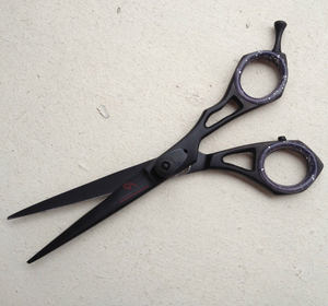 Tijeras de corte de pelo de acero japonés de calidad J2, tijeras de corte de pelo, las mejores tijeras de aseo para salón, tijeras de corte de pelo negras y doradas - Product Image 4