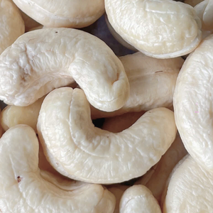 Anacardos crudos de proveedor de TrAsiated, anacardos de Kenia, anacardos, exportadores de anacardos de Santigo, Vietnam - Product Image 1