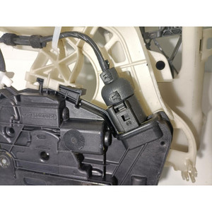 ตัวล็อคด้านหน้าขวา VOLKSWAGEN Tiguan 1st Series 5 N1837016C (07>11) - Product Image 6