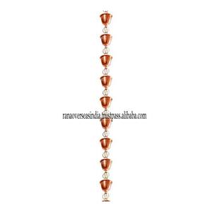 Fabricant de chaîne de pluie en cuivre pur faite à la main en métal martelé tulipe tasses chaîne de pluie et gouttière utilisation pour le jardin au prix de gros - Product Image 4