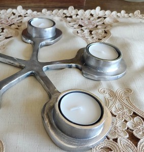 Bougeoir en forme d'étoile modernisme en fonte d'aluminium décor à la maison nordique candélabre à cinq bras porte-lumière de thé ornement en métal moderne - Product Image 1