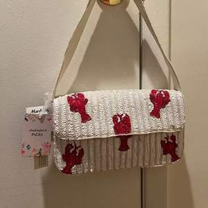 Sac à bandoulière brodé d'inspiration marocaine - Product Image 1