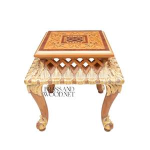 Mesa Auxiliar Cuadrada Baja de Lujo con Incrustaciones Geométricas Intrincadas y Trabajo de Madera con Hojas de Oro para Decoración de Palacios - Product Image 1