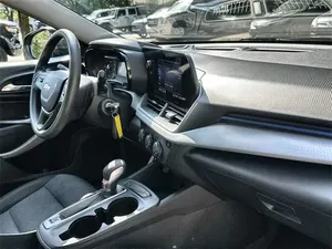 Chevrolet Trax LS 2024 - Product Image 2