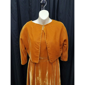 Robe de soirée élégante en velours d'inspiration vintage avec détail de pompon Burnt Orange - Product Image 5