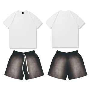 Shorts en coton délavé pour homme, style streetwear vintage, avec taille élastique confortable, bords bruts et impression en relief, effet délavé à l'acide - Product Image 1