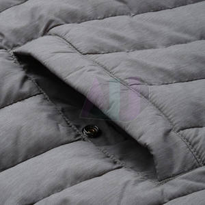 Chaqueta de Invierno Acolchada para Hombre, Estilo Nuevo, Ajustada, con Aislamiento Transpirable y Resistente al Viento, Logotipo Frontal, Material de Fácil Cuidado - Product Image 5