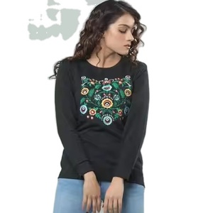 T-shirt pour femmes simple mais élégant tissu en mélange de coton doux au toucher idéal pour le travail ou le week-end porter des t-shirts pour femmes - Product Image 1