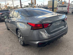 2022 d'occasion Ni-ss-an Alt-ima LHD - Product Image 5