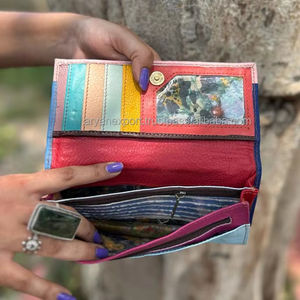 Nouveau sac à main en cuir recyclé de créateur pour les cheveux de haute qualité des femmes sur les portefeuilles porte-cartes de crédit en cuir coloré métallique - Product Image 6