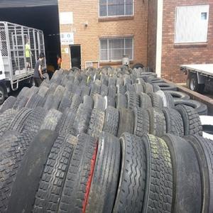 ยางรถบรรทุกสำหรับรถกระบะและรถ SUV - Product Image 1