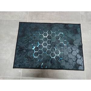 พรมลายเรขาคณิต 3 มิติ สีดำ: พรมพิมพ์ลายรังผึ้งทันสมัย พร้อมพรมขนนุ่ม - Product Image 1