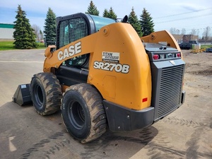 Minicargadora SR270B 2024 con Motor Kubota y Bomba KYB: Potencia de Elevación Radial de Alto Rendimiento para Sitios de Trabajo Modernos - Product Image 5