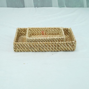 Petit plateau en rotin, organiseur en osier tressé à la main pour la salle de bain, le bureau et la décoration de la maison - Product Image 3