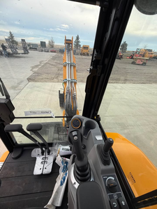 Mini-excavatrice JCB 35Z-1 d'occasion 2024, 3 tonnes, compacte, sur chenilles, godet de 0,11 m³ pour travaux agricoles et de construction - Product Image 5