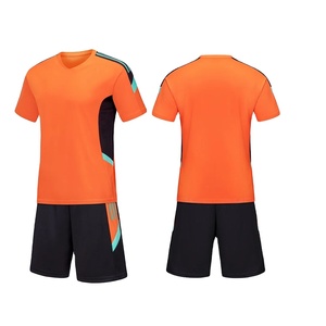 Uniformes de Fútbol Personalizados para Hombre/Mujer - Tallas, Colores y Diseños Personalizados OEM |   Conjuntos Deportivos para Entrenamiento - Product Image 3