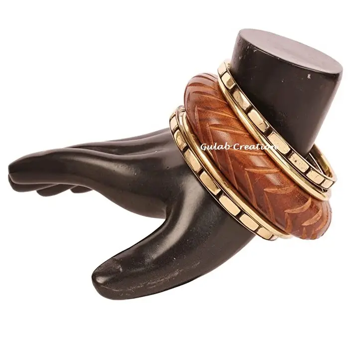2024 Neuheit handgeschnittenes Holz hübsch sortierte Muster Messing Designer-Schmuck Armband Armbänder in Goldton für Damen