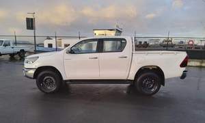 <span class=keywords><strong>Toyota</strong></span> Hilux Revo Doble Cabina 2024 Usada de Alto Rendimiento, 2.4L Turbo Diésel Manual, Lista para Enviar - Product Image 5