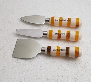 Utensilios de tamaño personalizado con mango creativo hecho de resina y acero inoxidable con herramientas de queso chapadas en plata Juego de cuchillos de queso de plata - Product Image 6