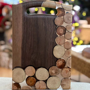 Planche à découper en résine et en bois avec matériau fonctionnel sans danger pour les aliments, idéale pour la cuisine professionnelle. - Product Image 1