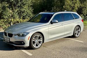 Voiture d'occasion haut de gamme 2018 B-MW 328d xDrive Sports Wagon Turbodiesel - Product Image 2