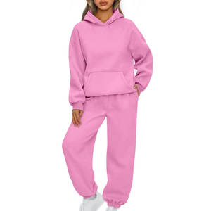 Conjunto deportivo de chándal para mujer personalizado con chaqueta con cremallera y pantalones para fitness, viajes y uso deportivo informal - Product Image 1