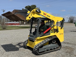 Minicargadora delantera usada 2018 Wacker Neuson ST31 con motor Kubota y bombas hidráulicas MOOG - Product Image 2