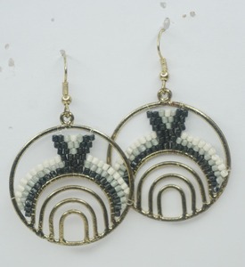 Pendientes de diseño de bordado redondeado de perla roja chapada en oro de tendencia para mujer, joyería religiosa Popular Unisex, aniversario de bodas - Product Image 3