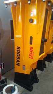 Martillo hidráulico SB 121 Tipo caja modelo rojo adecuado para excavadoras con 28-35 toneladas CALIDAD PREMIUM PARA ACTIVIDADES DE DEMOLICIÓN AL - Product Image 2