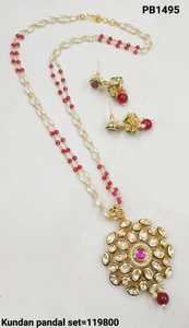 Kundan & สร้อยคอจี้ชุบทองแบบดั้งเดิมทรงกลมต่างหูที่เข้ากันกับจี้ห้อยคอโซ่ Motipearl - Product Image 2