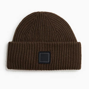 Gorros de Punto Personalizados de Primera Calidad, Diseño Único y Transpirable para Hombre y Mujer / Gorros de Punto Ajustados a Precios Razonables para Adultos - Product Image 4